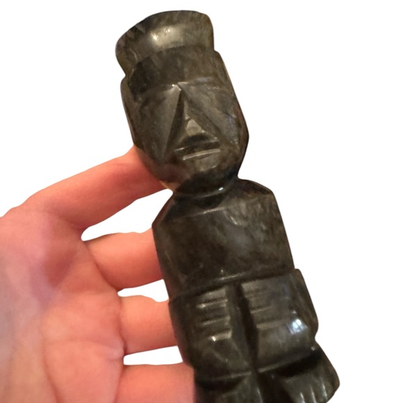 Vintage Mexico hand carved Aztec Maya God sculpture statue
SMALL BLACK OBSIDIAN - Picture 4 of 7